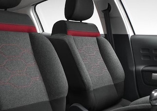 Interieur d'un véhicule de location